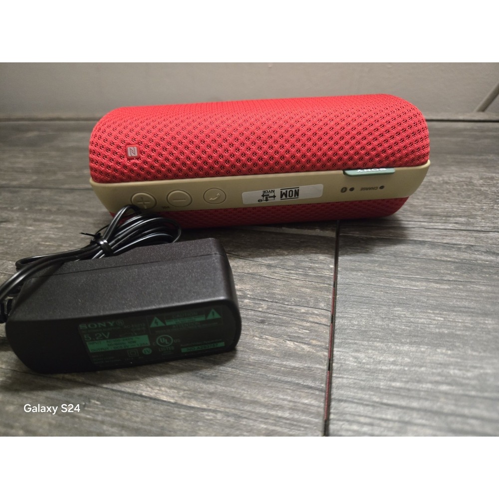 Sony Portable Wireless Speaker SRS-BTS50 With Charging Cable Tested Working - Picture 6 of 6